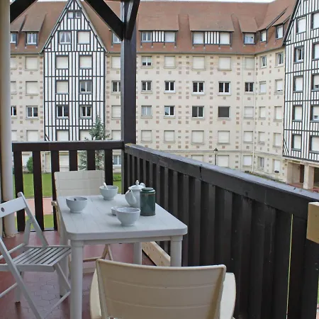 Castel Guermante By Interhome Appartement