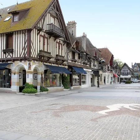 公寓 Castel Guermante By Interhome